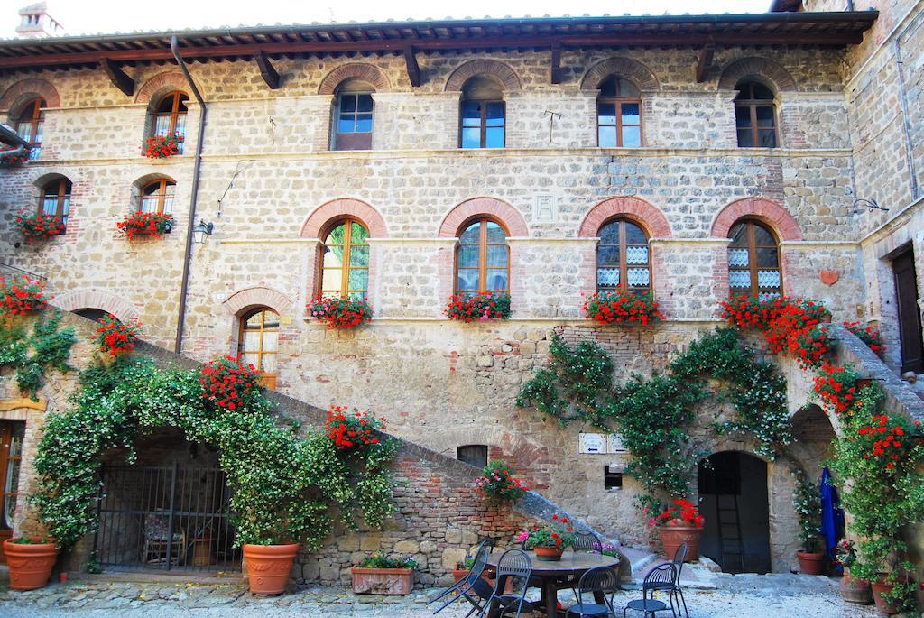 Agriturismo Castello La Grancia Di Spedaletto Pienza Extérieur photo