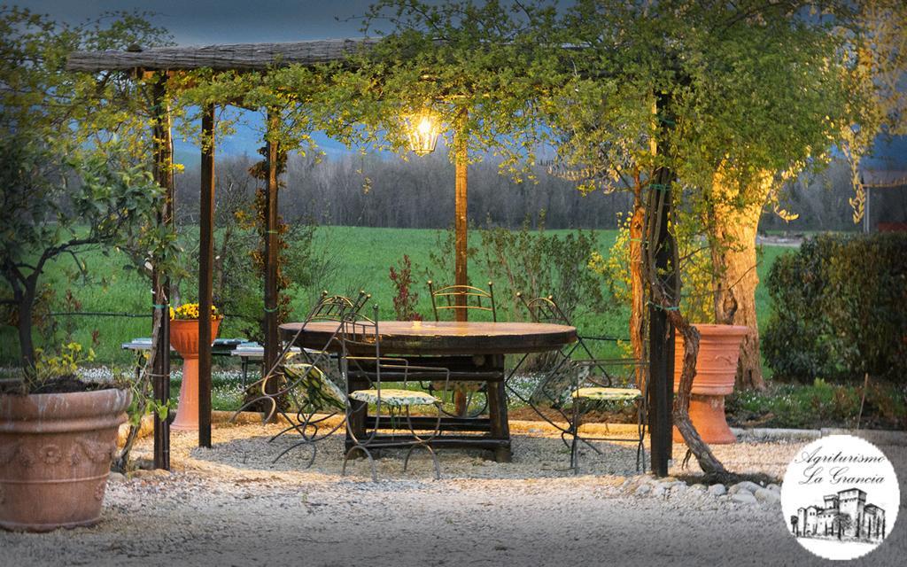 Agriturismo Castello La Grancia Di Spedaletto Pienza Extérieur photo